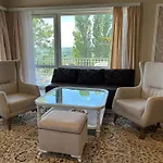 Sofia - Pool, Sauna & Nature Escape Vakantiehuis Varna