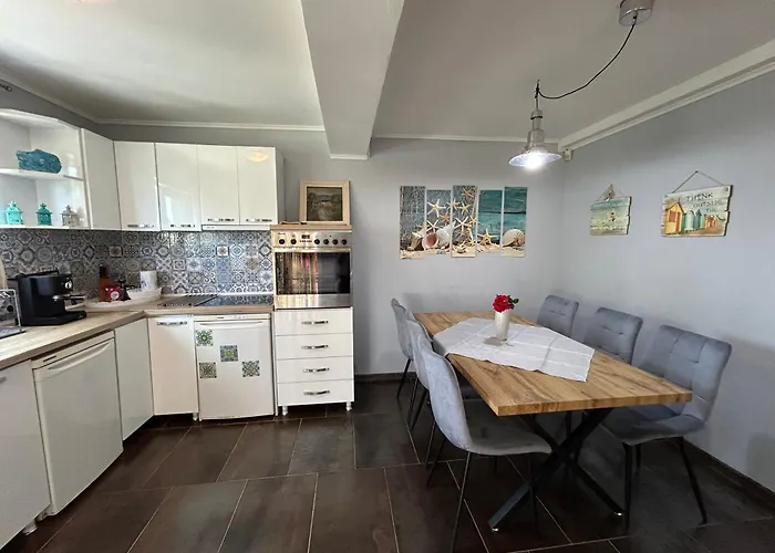 Sofia - Pool, Sauna & Nature Escape Casa vacanze