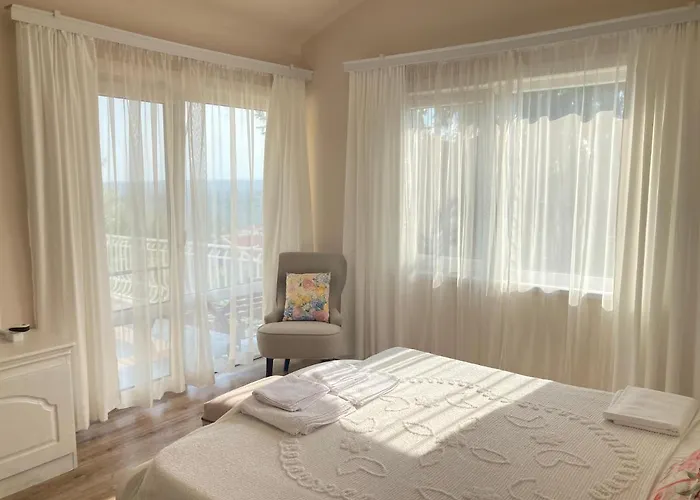 Sofia - Pool, Sauna & Nature Escape * Варна