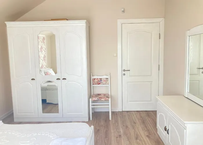 Sofia - Pool, Sauna & Nature Escape Дом отдыха