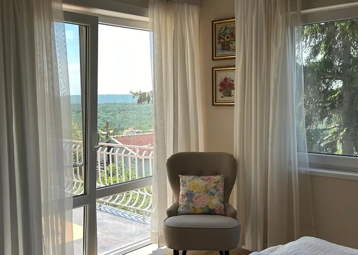 Sofia - Pool, Sauna & Nature Escape * Varna