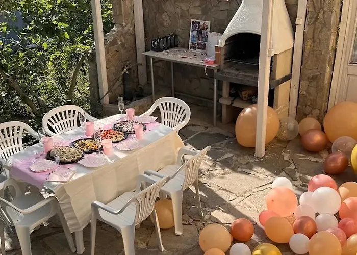 בית נופש Sofia - Pool, Sauna & Nature Escape